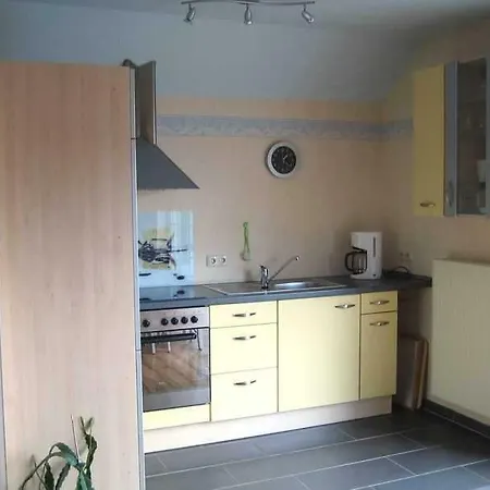 아파트 Haus Andre _ Fuer 4 *